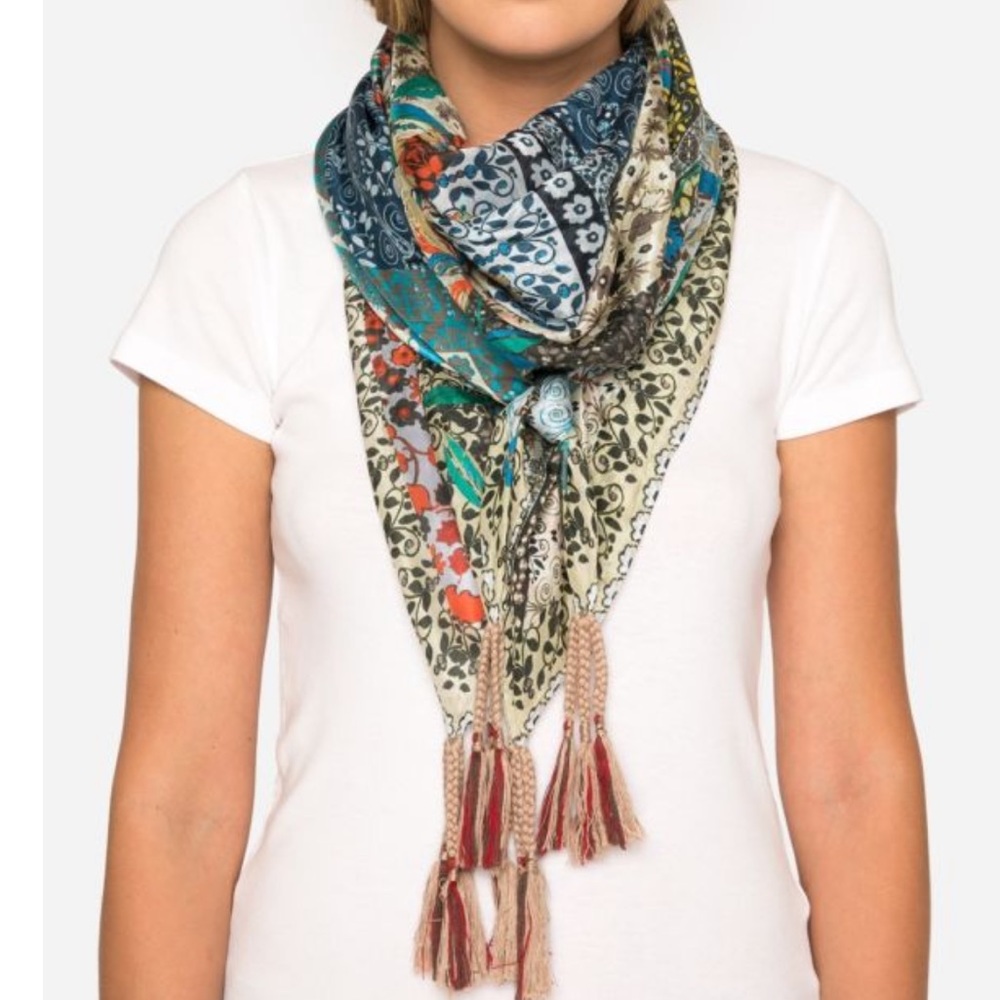 Johnny Was Voloom Scarf.